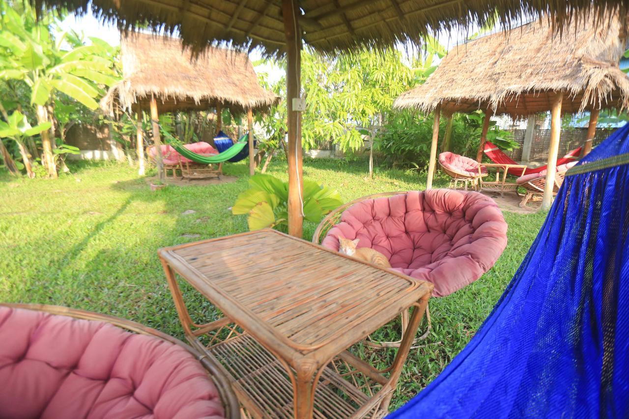 Bandini'S Hotel Kampot Exterior photo