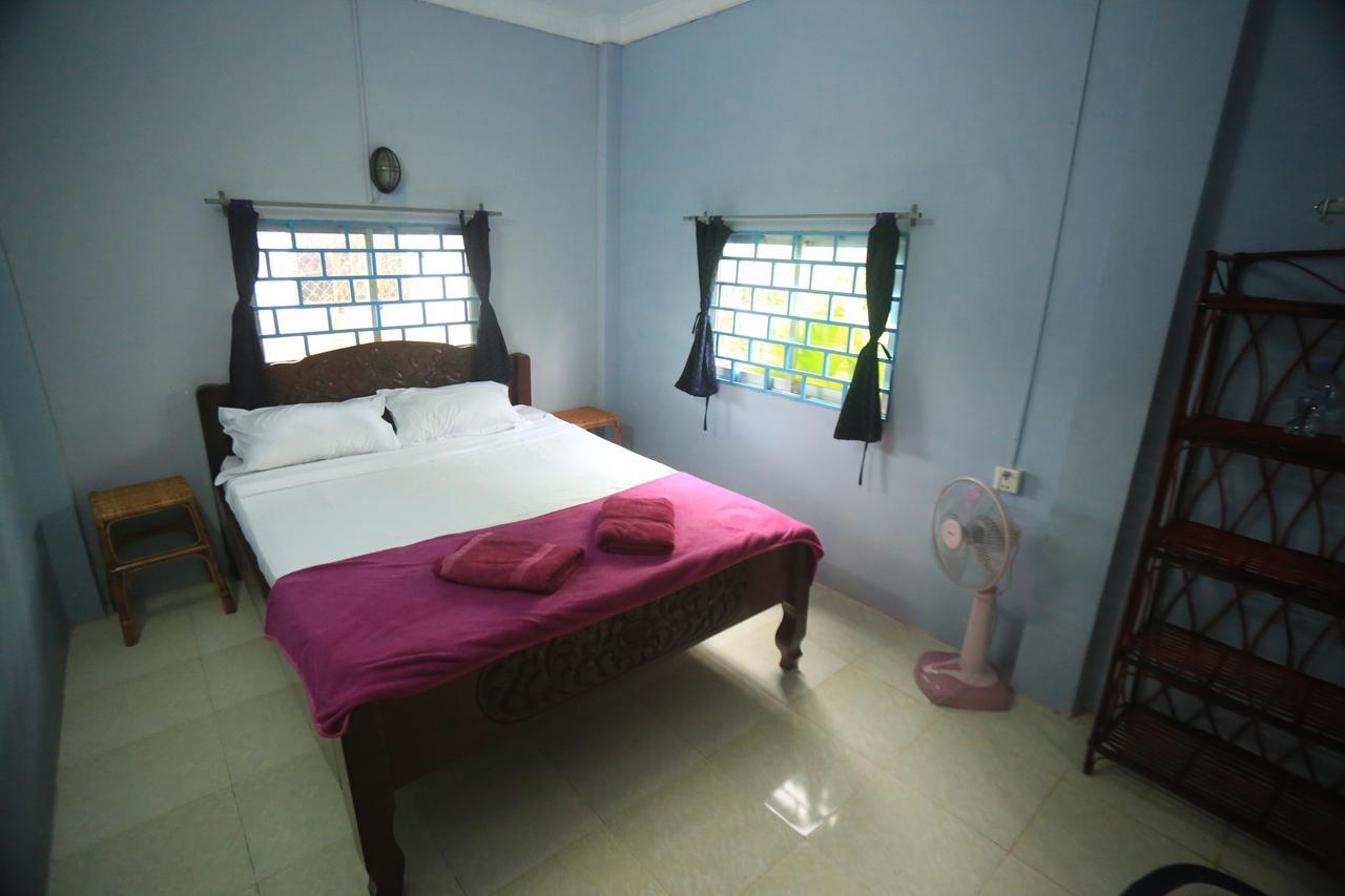 Bandini'S Hotel Kampot Exterior photo